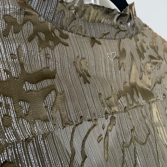 Green and silver metallic designer dress - Picture 3 of 8